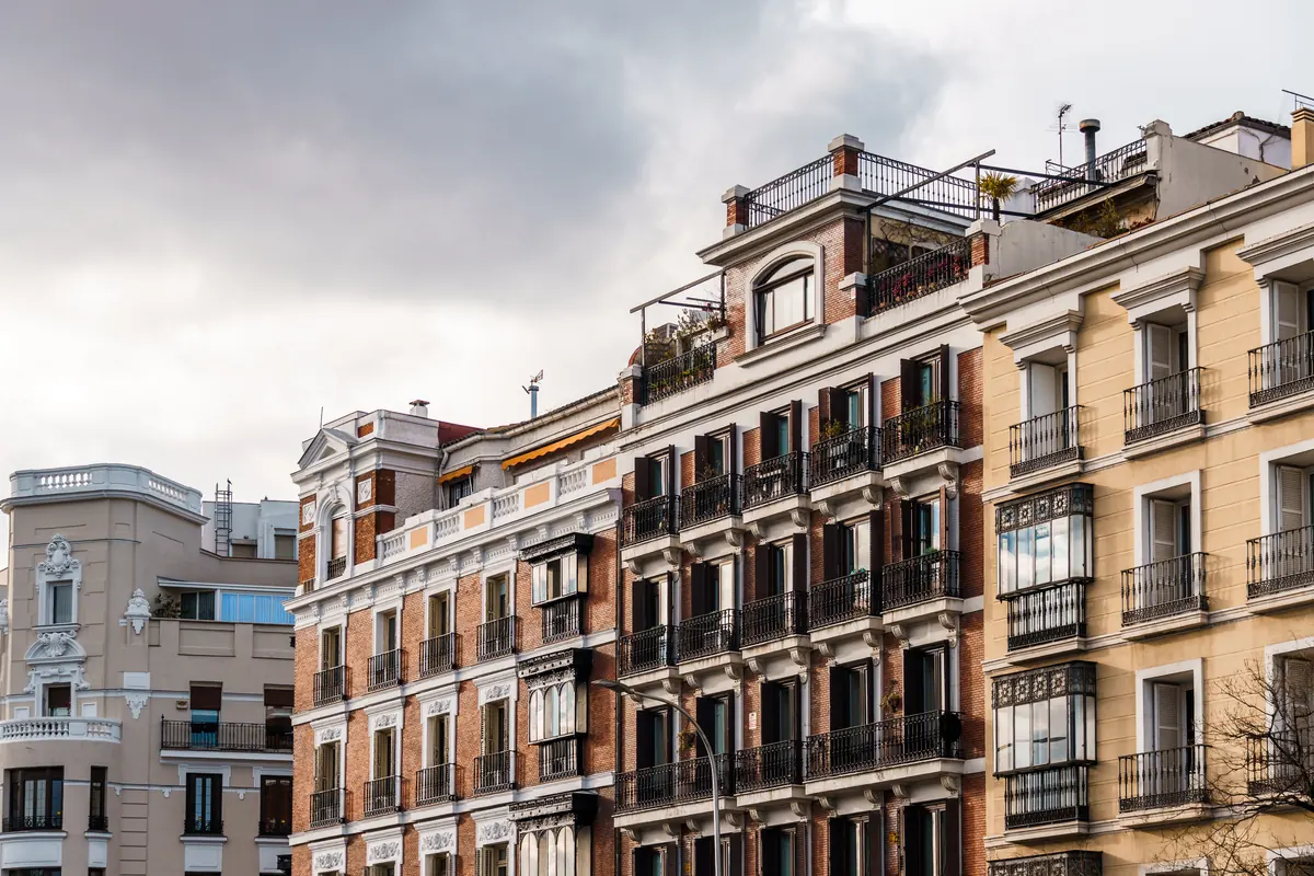 Edificios señoriales de un barrio de alto nivel madrileño