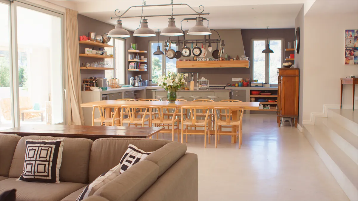 Espacio abierto que integra cocina comedor y zona de estar
