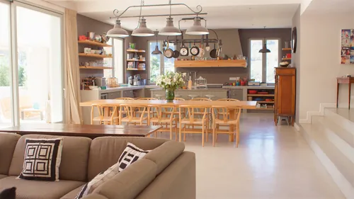 Espacio abierto que integra cocina comedor y zona de estar